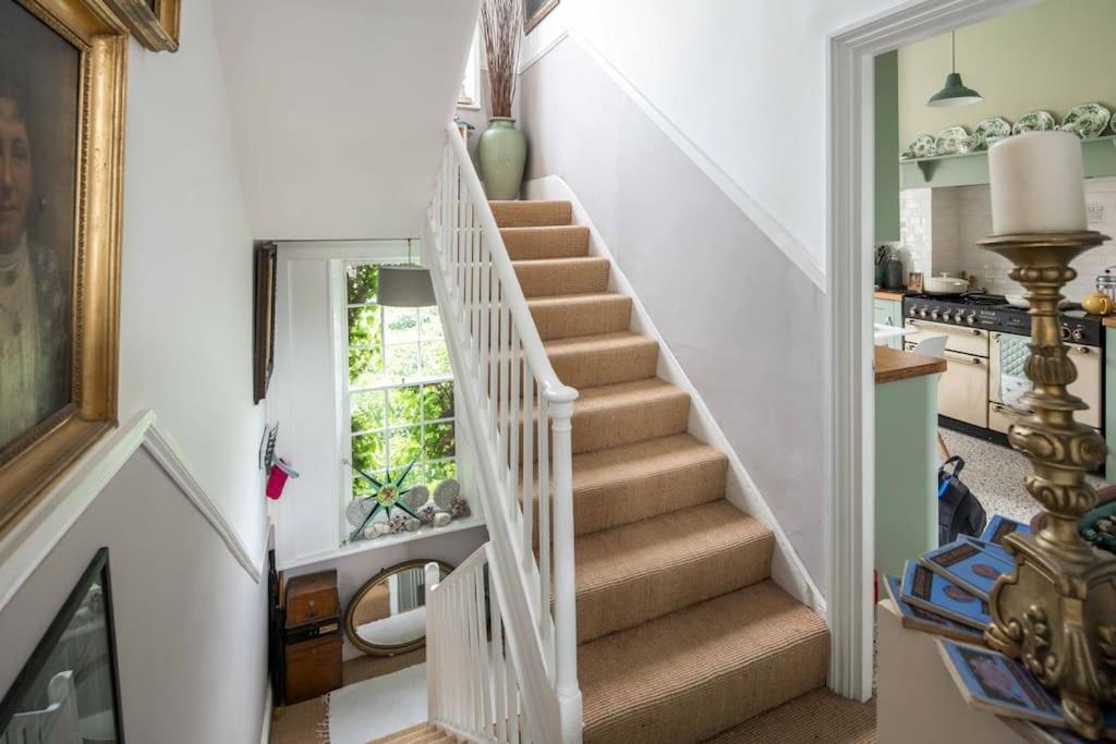 Appartamento Artists Comfy Home, Near Camden Market Londra