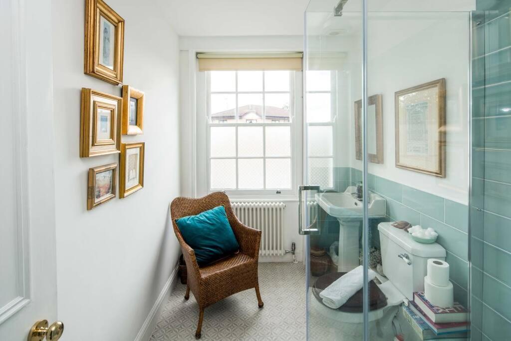 Artists Comfy Home, Near Camden Market Londra